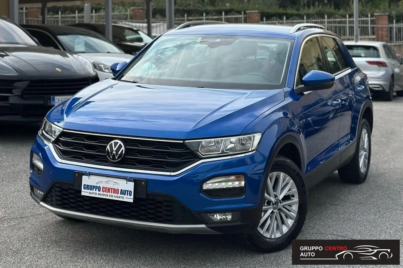 Volkswagen T-Roc 1.5 TSI ACT DSG Business BlueMotion Technology Blu/Azzurro - 1