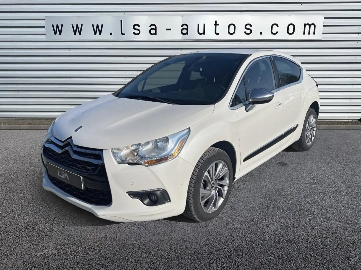 DS Automobiles DS 4 1.2i PureTech 12V S\u0026S - 130  So Chic Blanco - 1