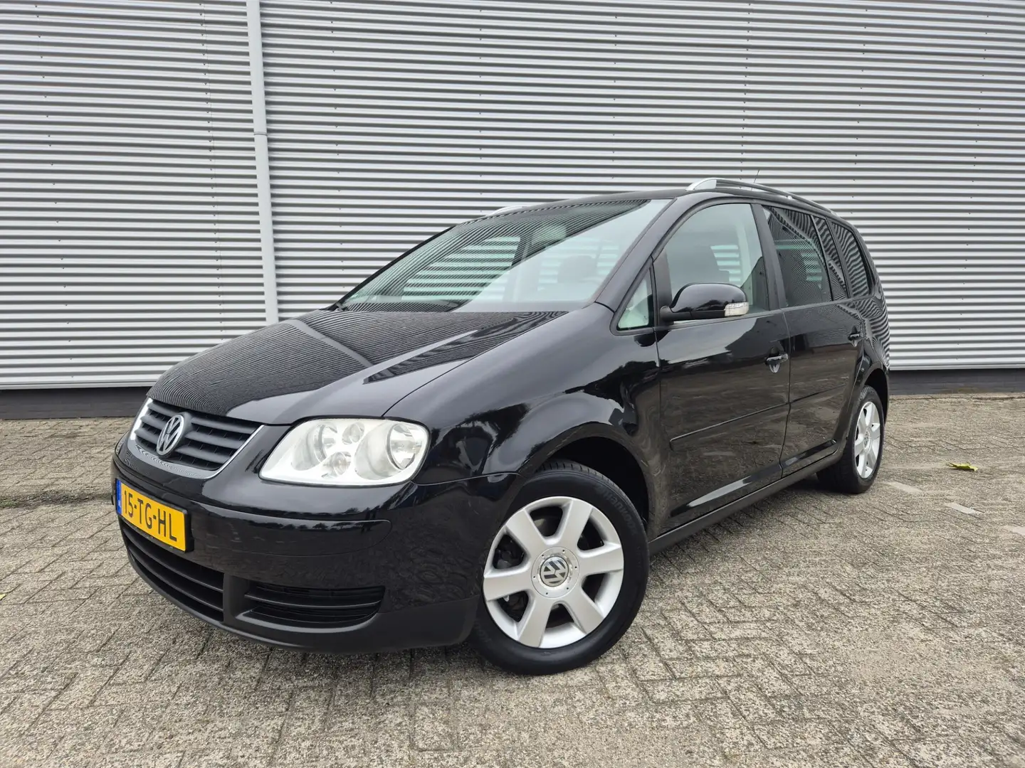 Volkswagen Touran 1.4 TSI Business, airco,cruisecontrol.trekhaak, Zwart - 1