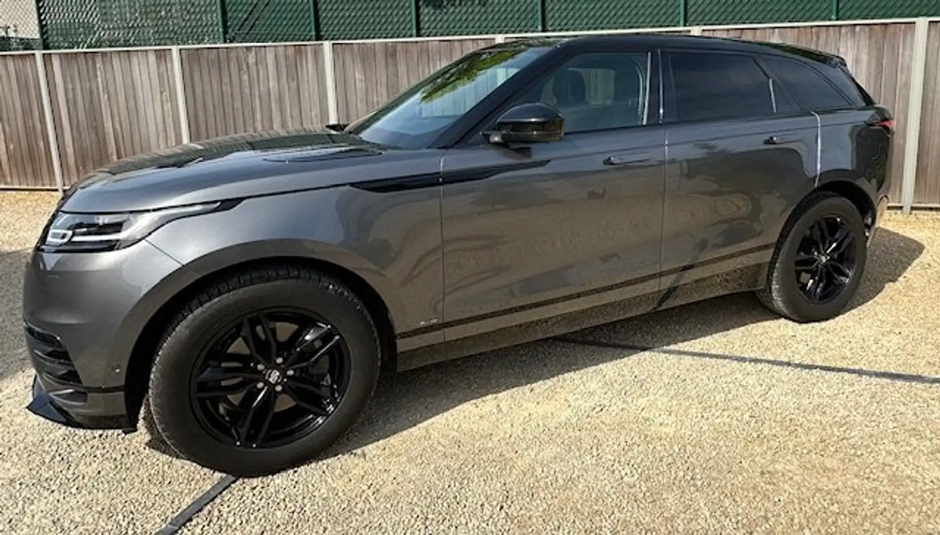 Land Rover Range Rover Velar Range Rover Velar 3.0d R-Dynamic S Grijs - 2