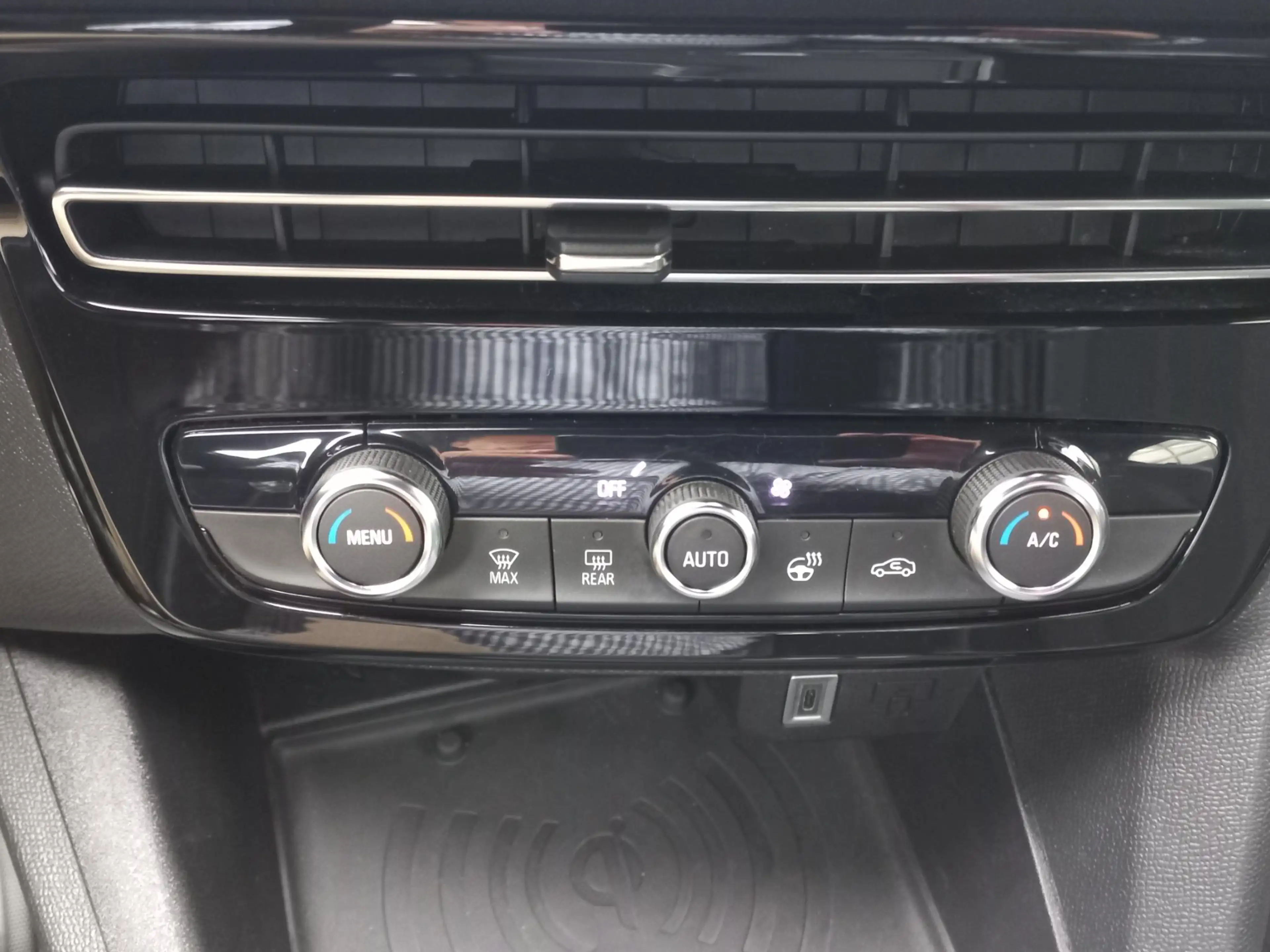 Opel Mokka-E Electric GS + extra's 54kWh 156pk | SOH 97,4% | Cl — photo 7