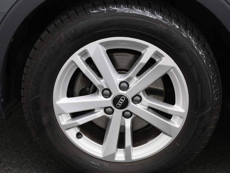 Audi Q3 35 TFSI S tronic Bus. Ed. Attraction — photo 13