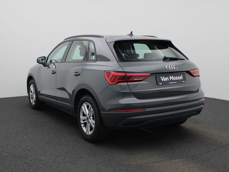 Audi Q3 35 TFSI S tronic Bus. Ed. Attraction — photo 2