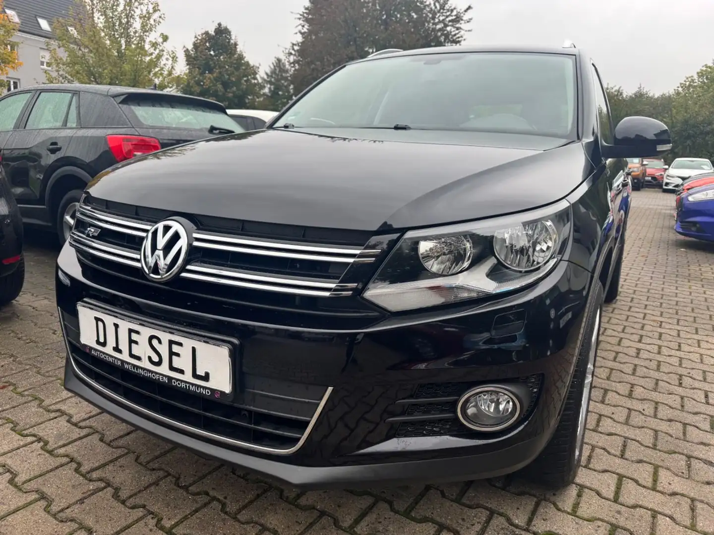 Volkswagen Tiguan Sport & Style BMT/Panorama/Navi/ Noir - 1