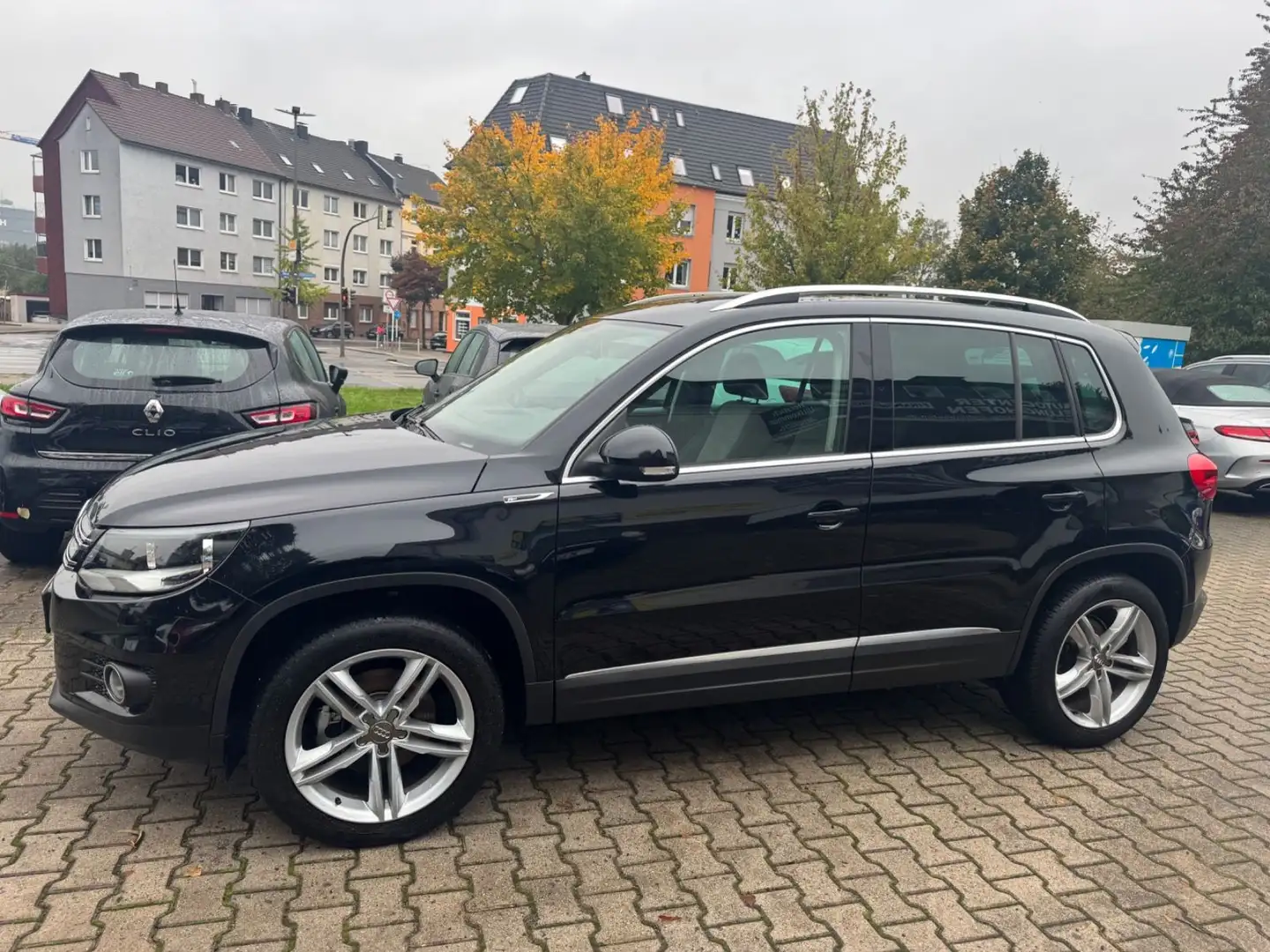 Volkswagen Tiguan Sport & Style BMT/Panorama/Navi/ Noir - 2