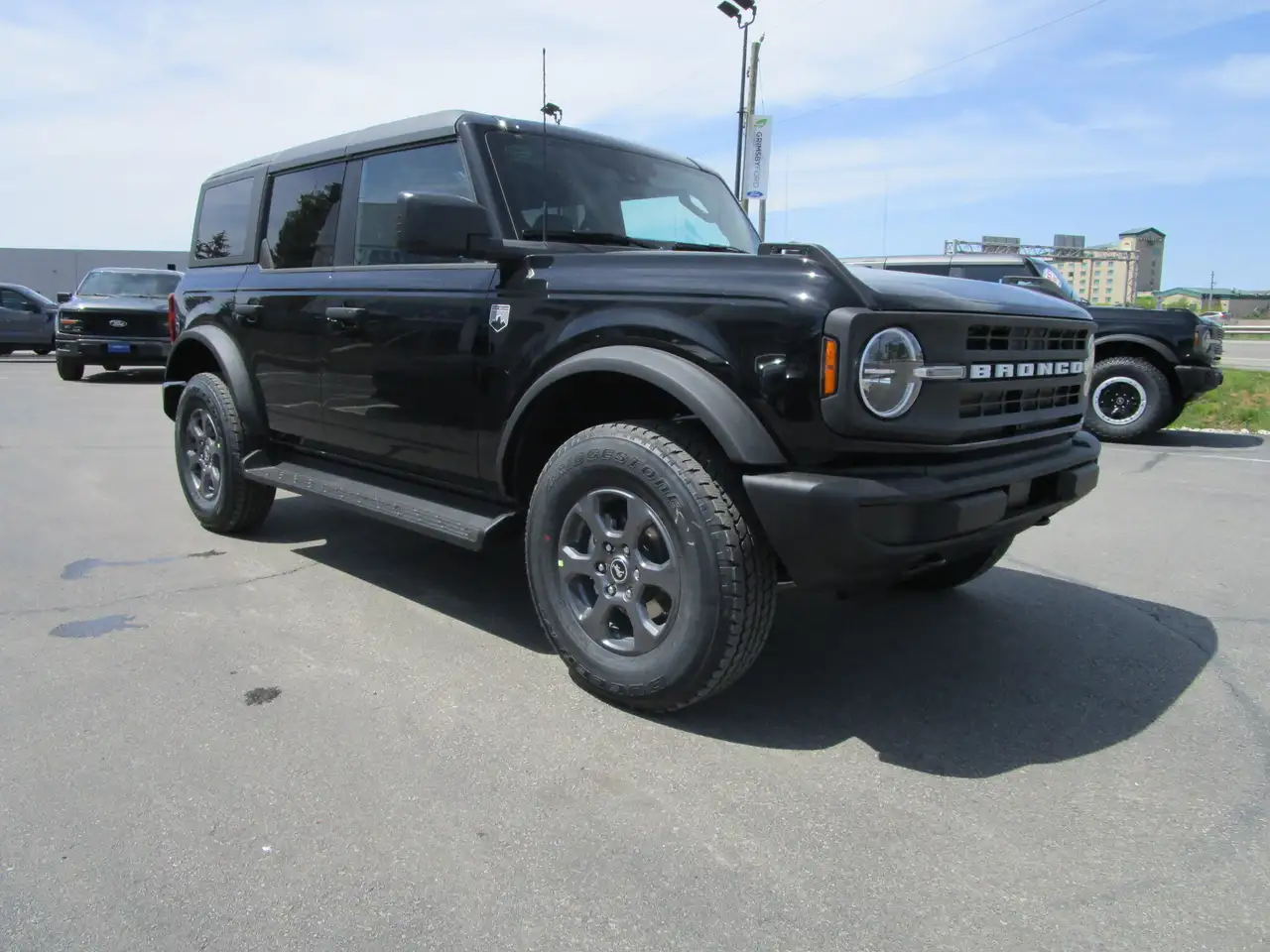 Ford Bronco снимка Ford Bronco