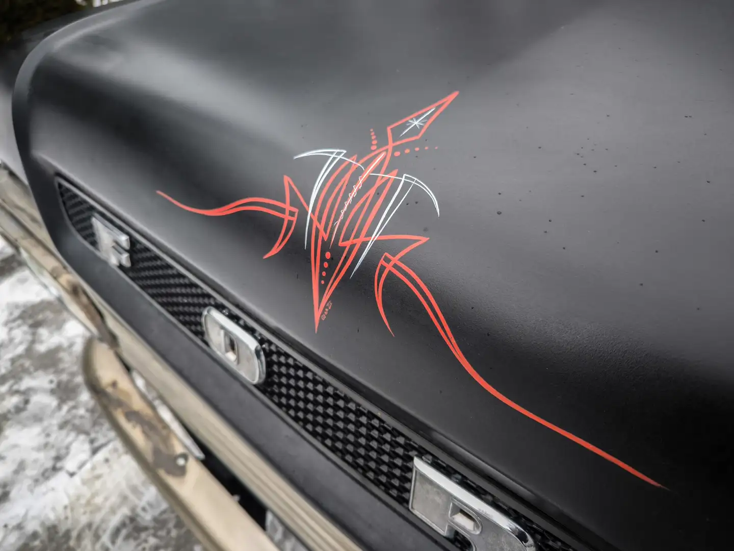 Ford F 100 Custom Cab 1/2 ton Truck (V8) Pickup Schwarz - 2