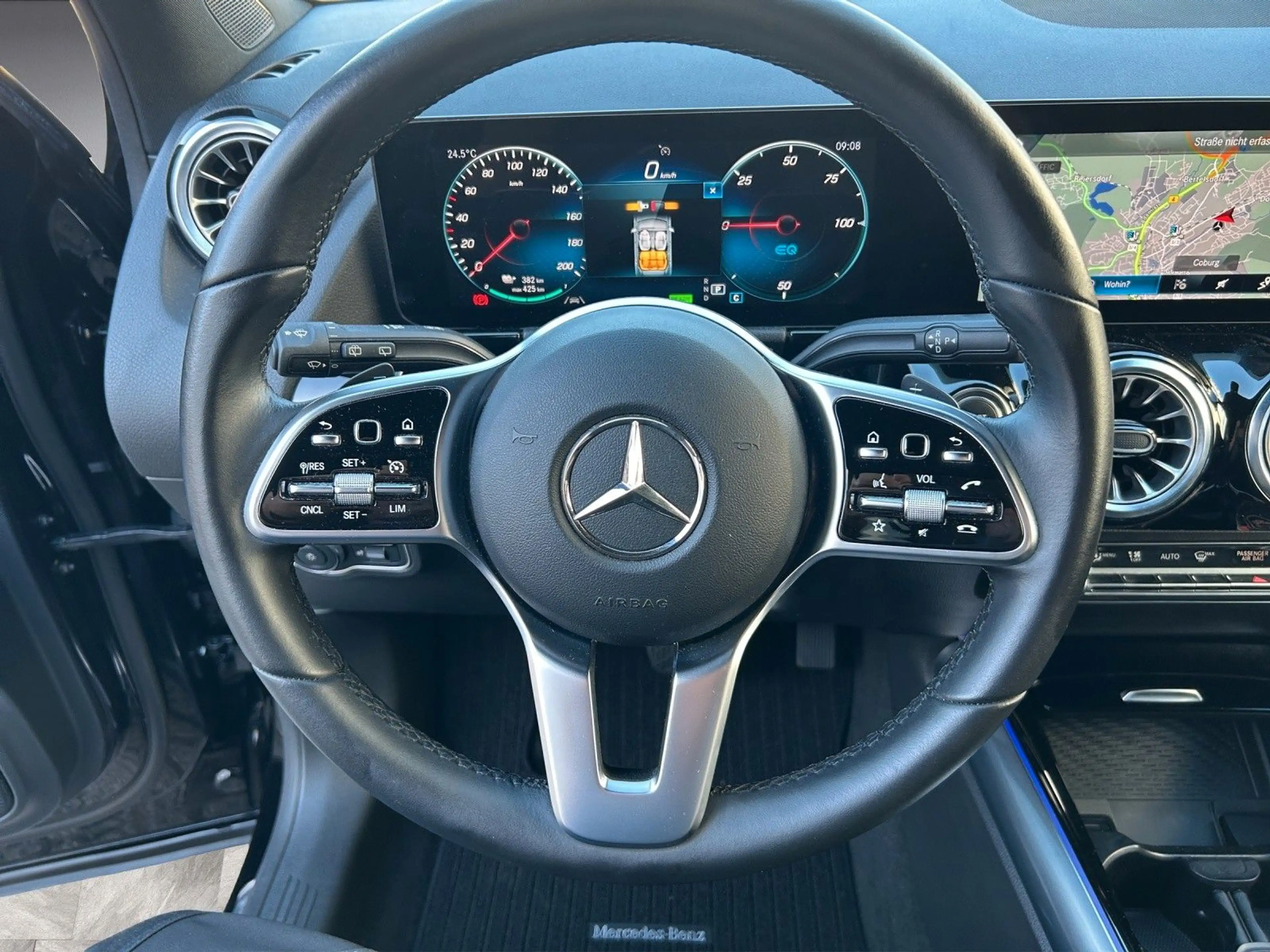 Mercedes-Benz EQA 300 4M*TOTWINKEL*LED*SOUNDSY*KAMERA*KEYLESS* — photo 5
