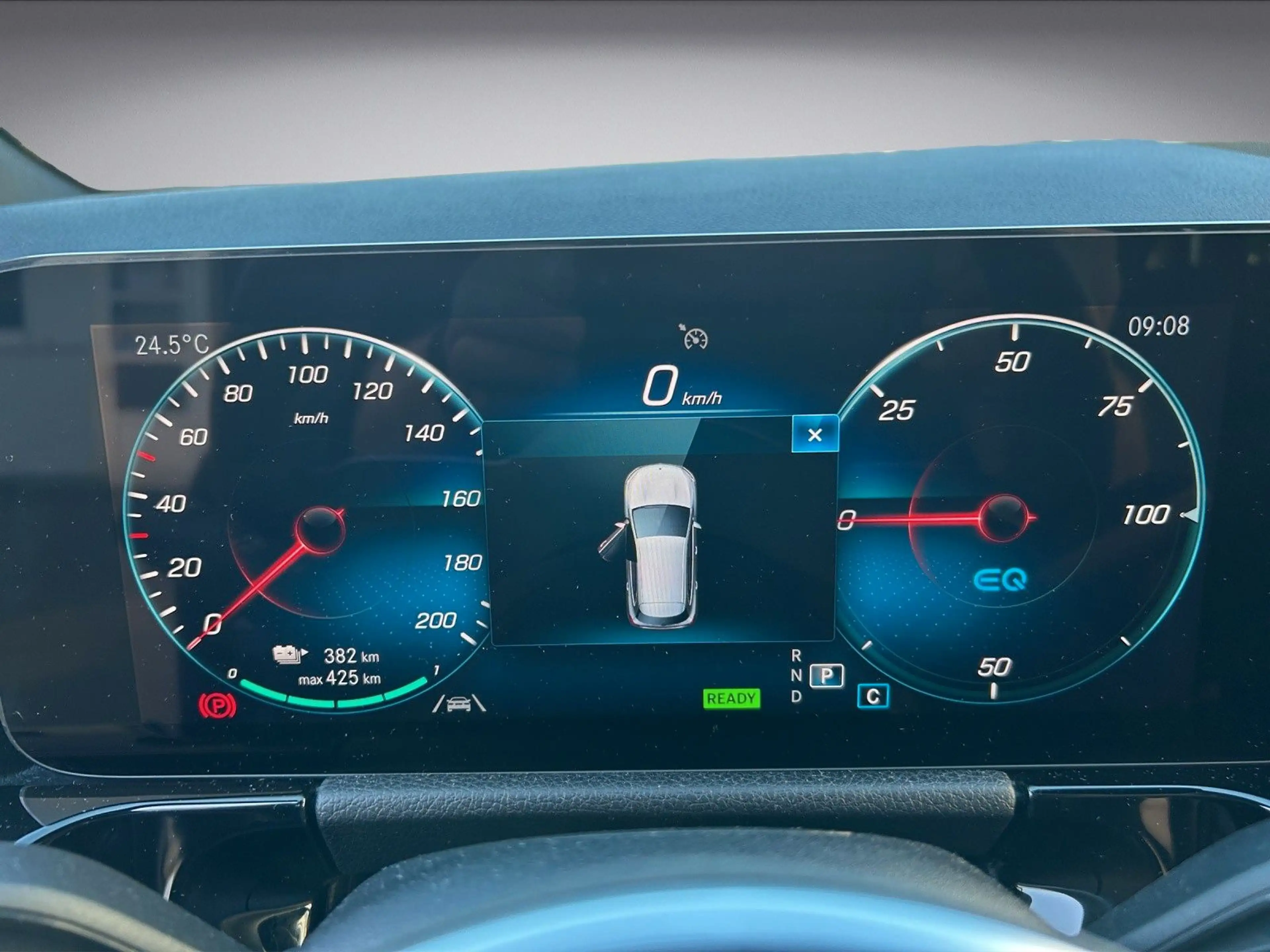 Mercedes-Benz EQA 300 4M*TOTWINKEL*LED*SOUNDSY*KAMERA*KEYLESS* — photo 6