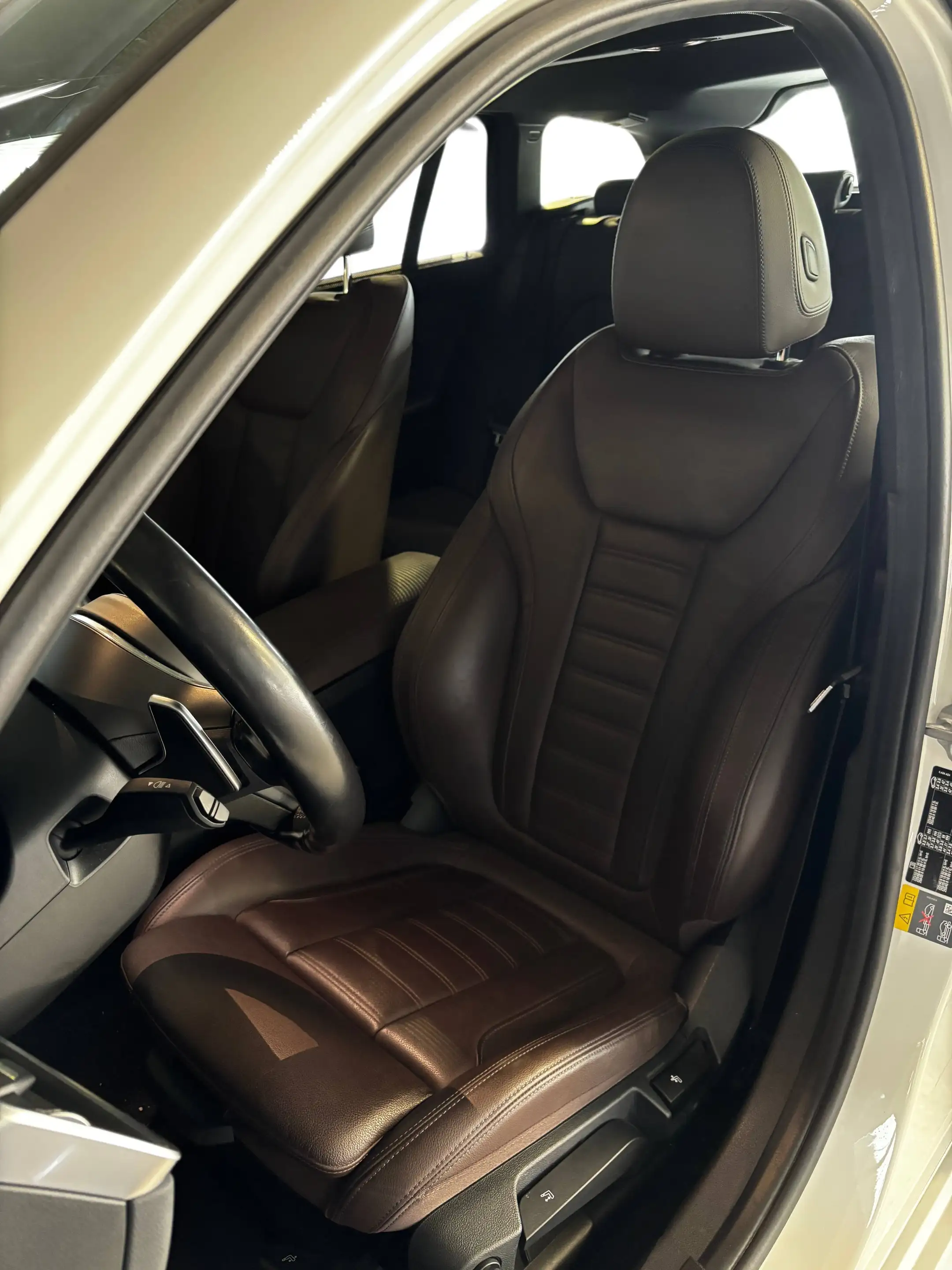 BMW 330 330e xDrive M Sport *MSportbremse*Pano*uvm — photo 8