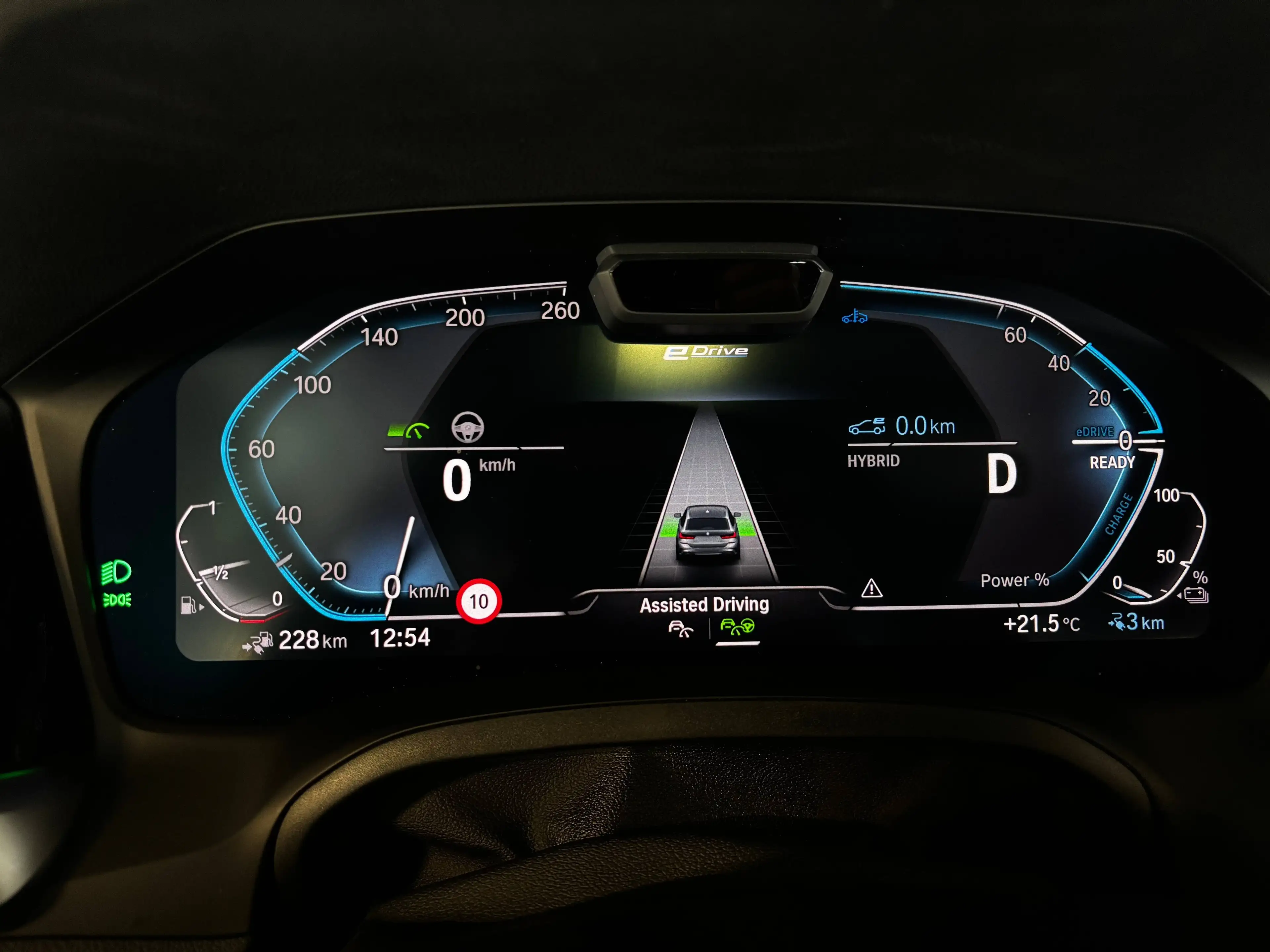 BMW 330 330e xDrive M Sport *MSportbremse*Pano*uvm — photo 11