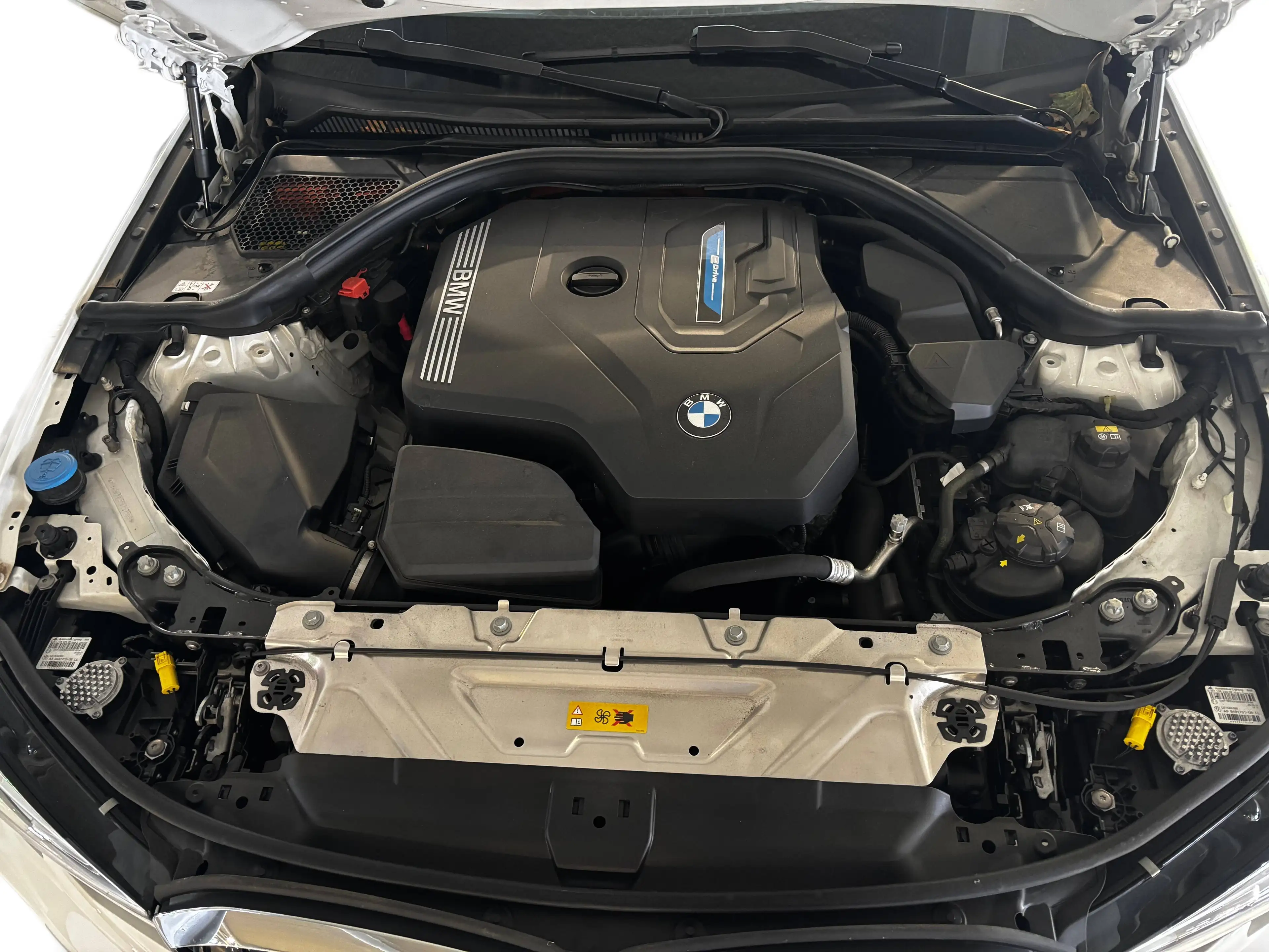 BMW 330 330e xDrive M Sport *MSportbremse*Pano*uvm — photo 13