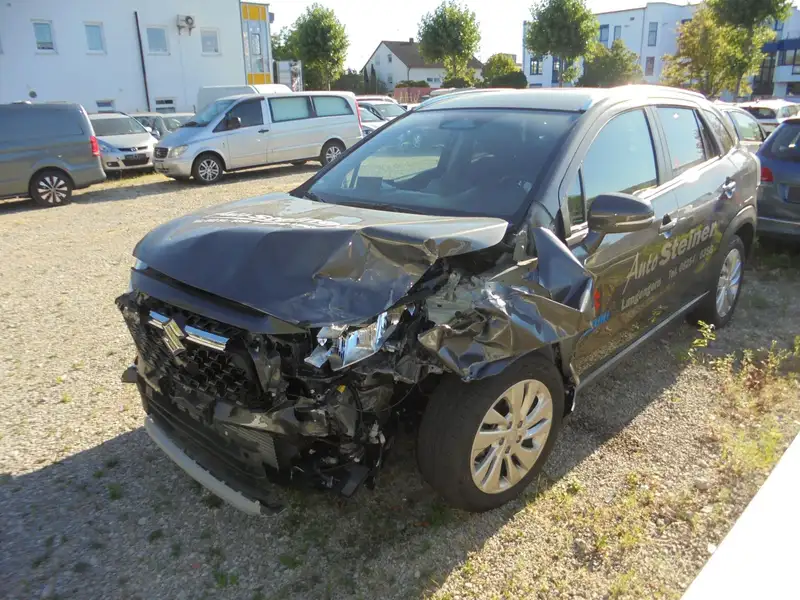 SUZUKI Sx4