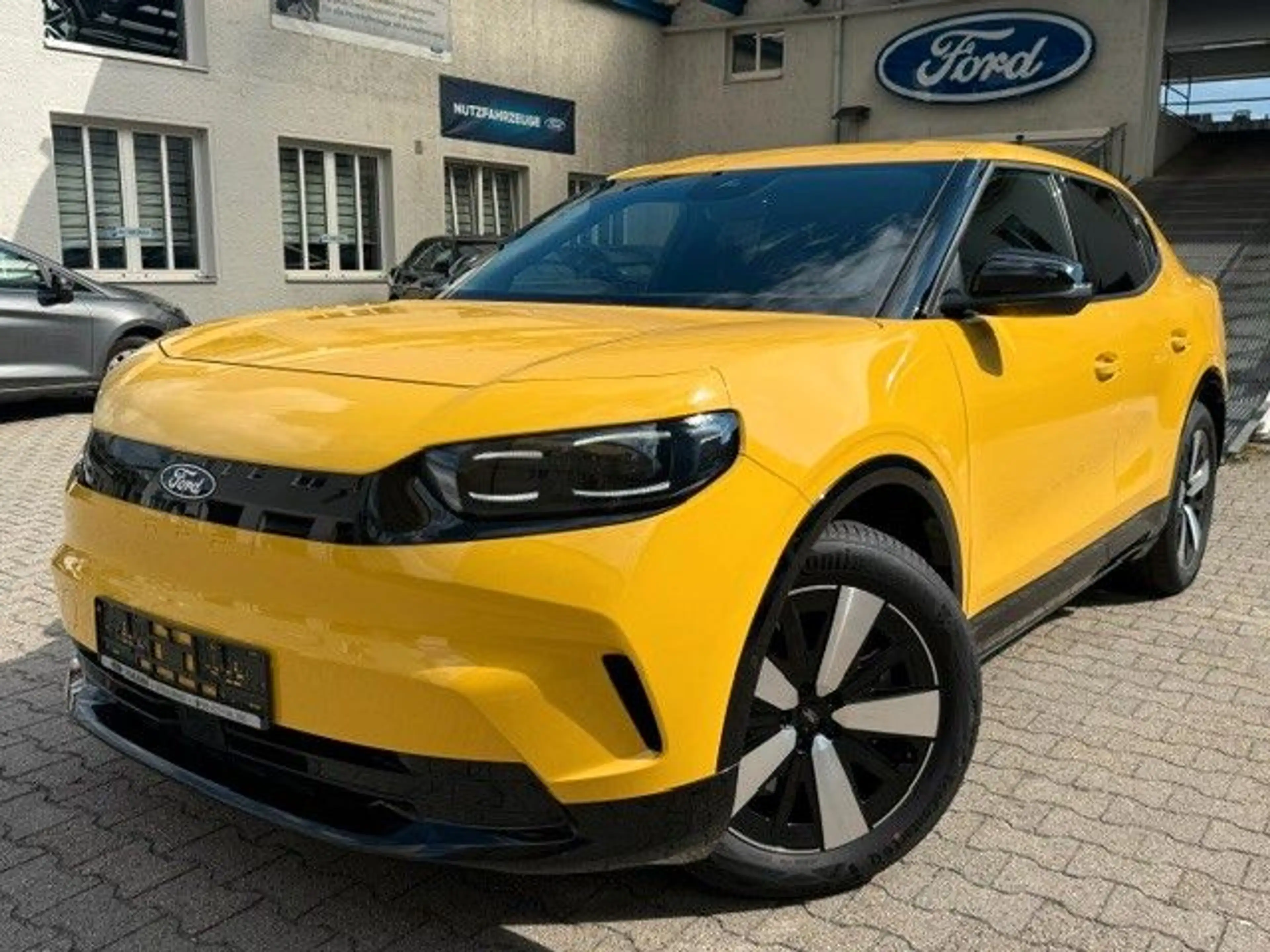 Ford Capri BEV 77kWh RWD /ACC/SHZ/NAVI/KAMERA/SHZ — photo 2
