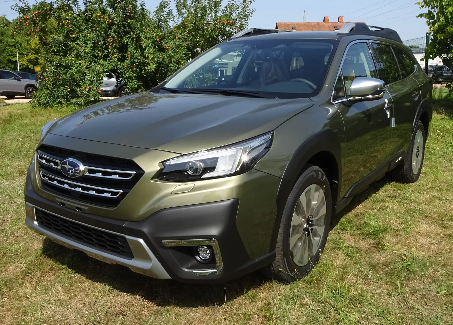 Subaru OUTBACK 2.5i Platinum 2025 Modell Verde - 1