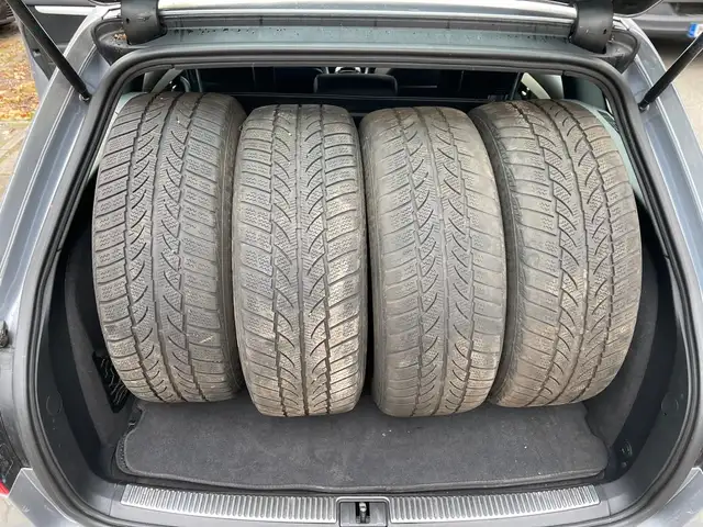 Audi A4 view 15