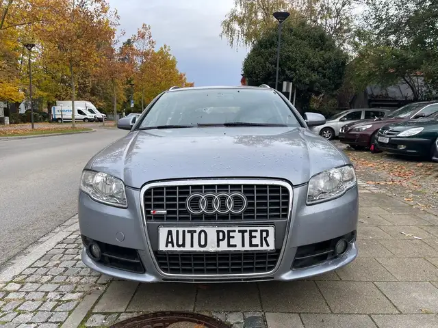 Audi A4 view 8