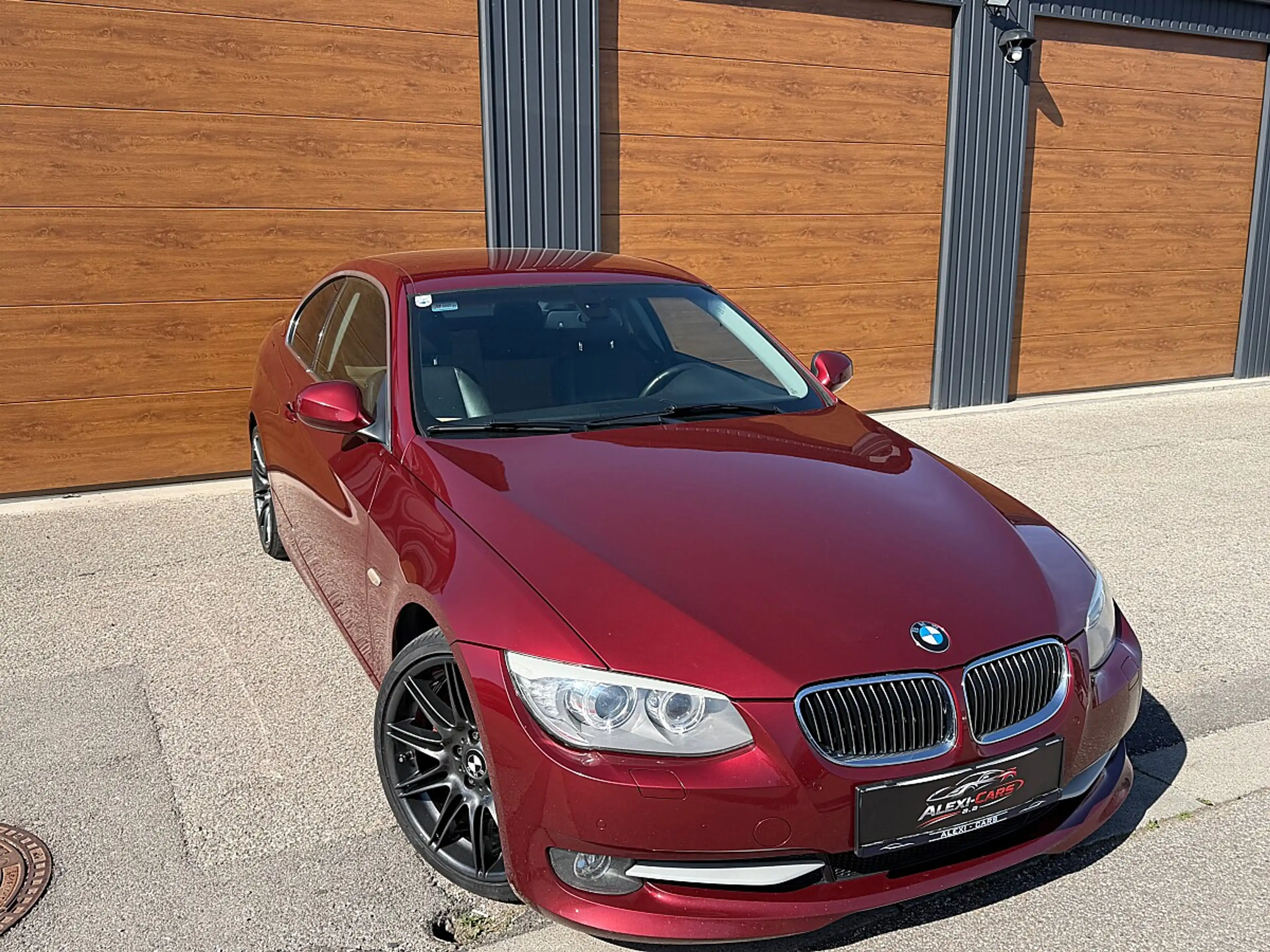 BMW 325 d Coupé Österreich-Paket — photo 12
