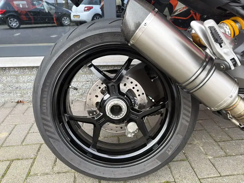 Ducati Monster 1200 - foto 4