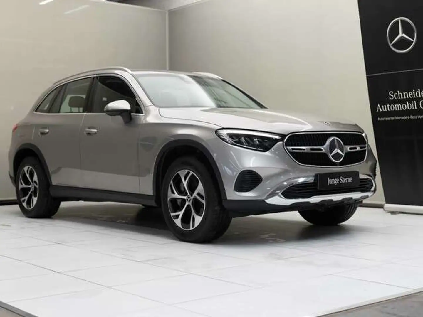 Mercedes-Benz GLC 300 de 4MATIC Navi LM KAM SpurW ParkAss. Silber - 1