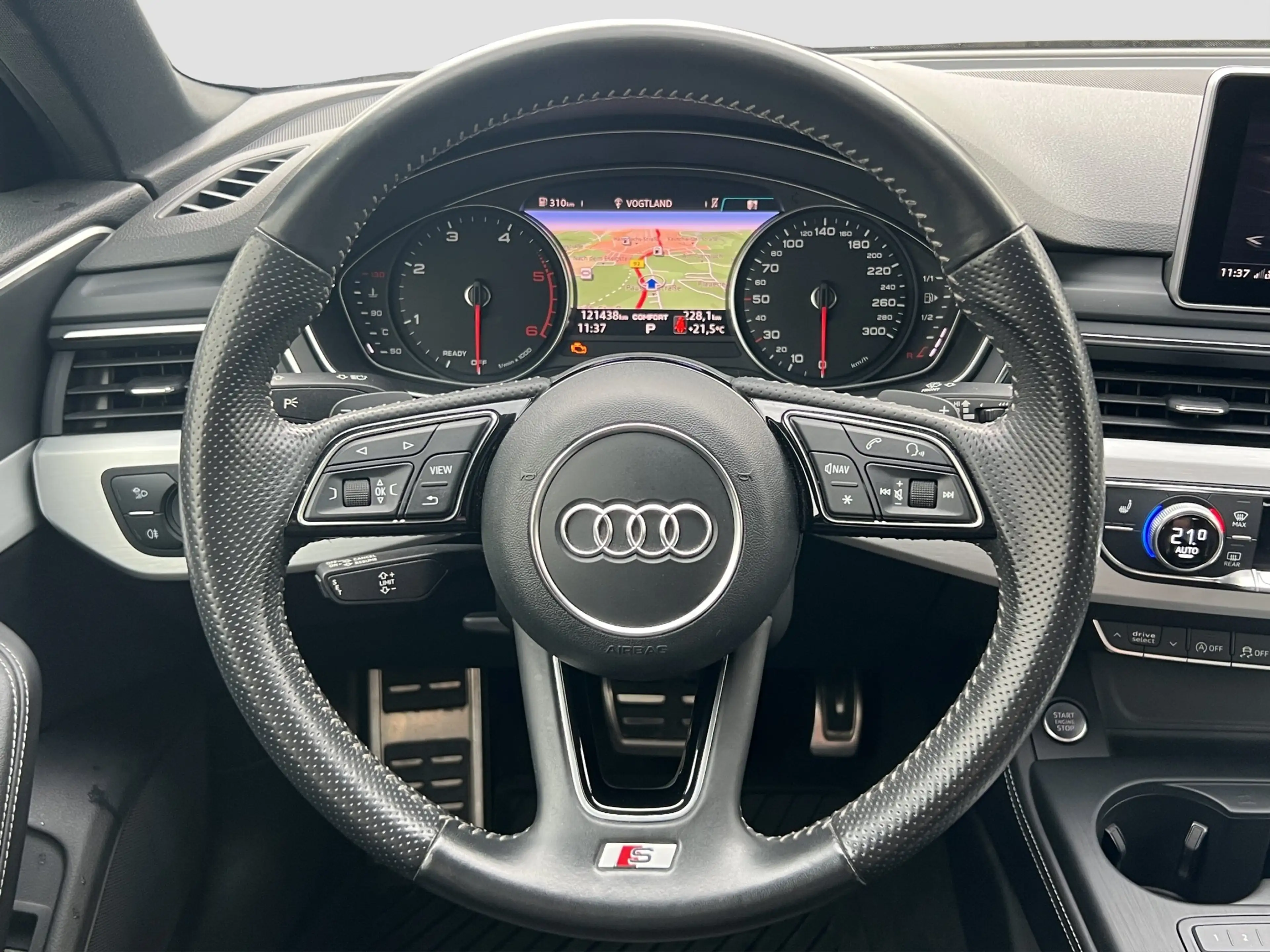 Audi A4 Avant 3.0 TDI quattro sport LED AHK HiFi Navi — photo 12