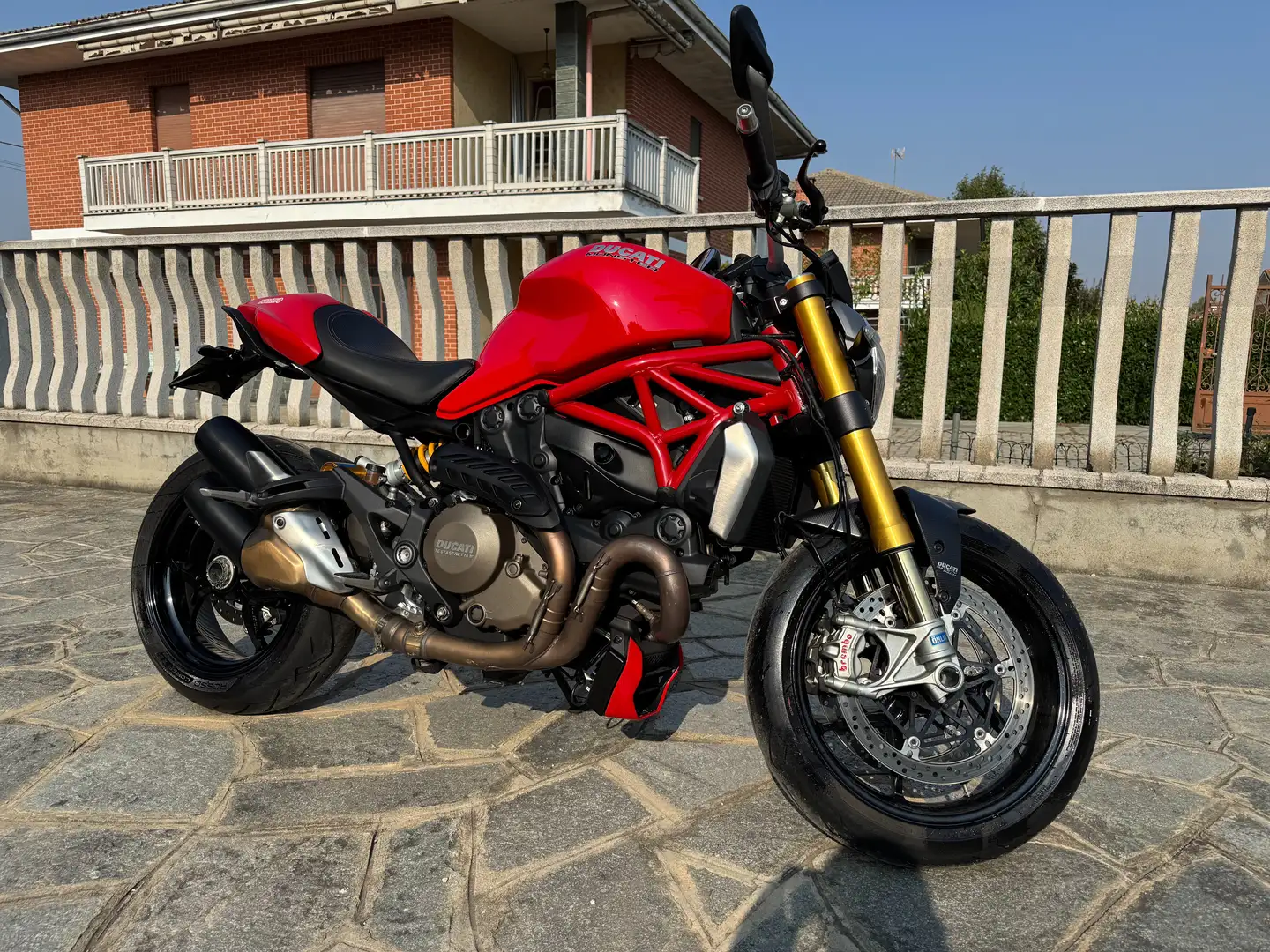 Ducati Monster 1200 Ducati Monster 1200 S Rosso - 2