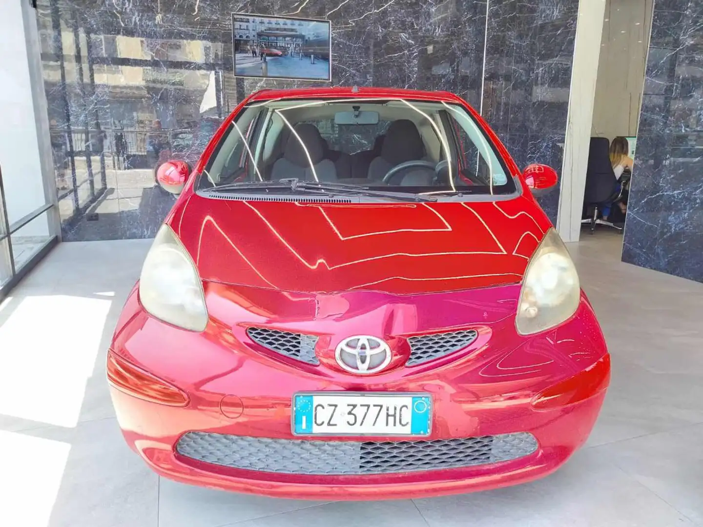 Toyota Aygo 1.0 12V VVT-i 3 porte Sol Rouge - 1