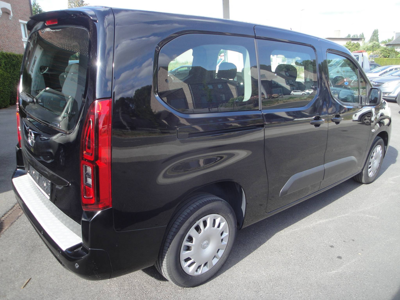 Opel Combo Life Combo Life 1.2 T L2H1 Edition XL S/S 7pl. — photo 5
