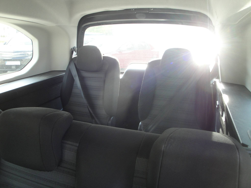 Opel Combo Life Combo Life 1.2 T L2H1 Edition XL S/S 7pl. — photo 9