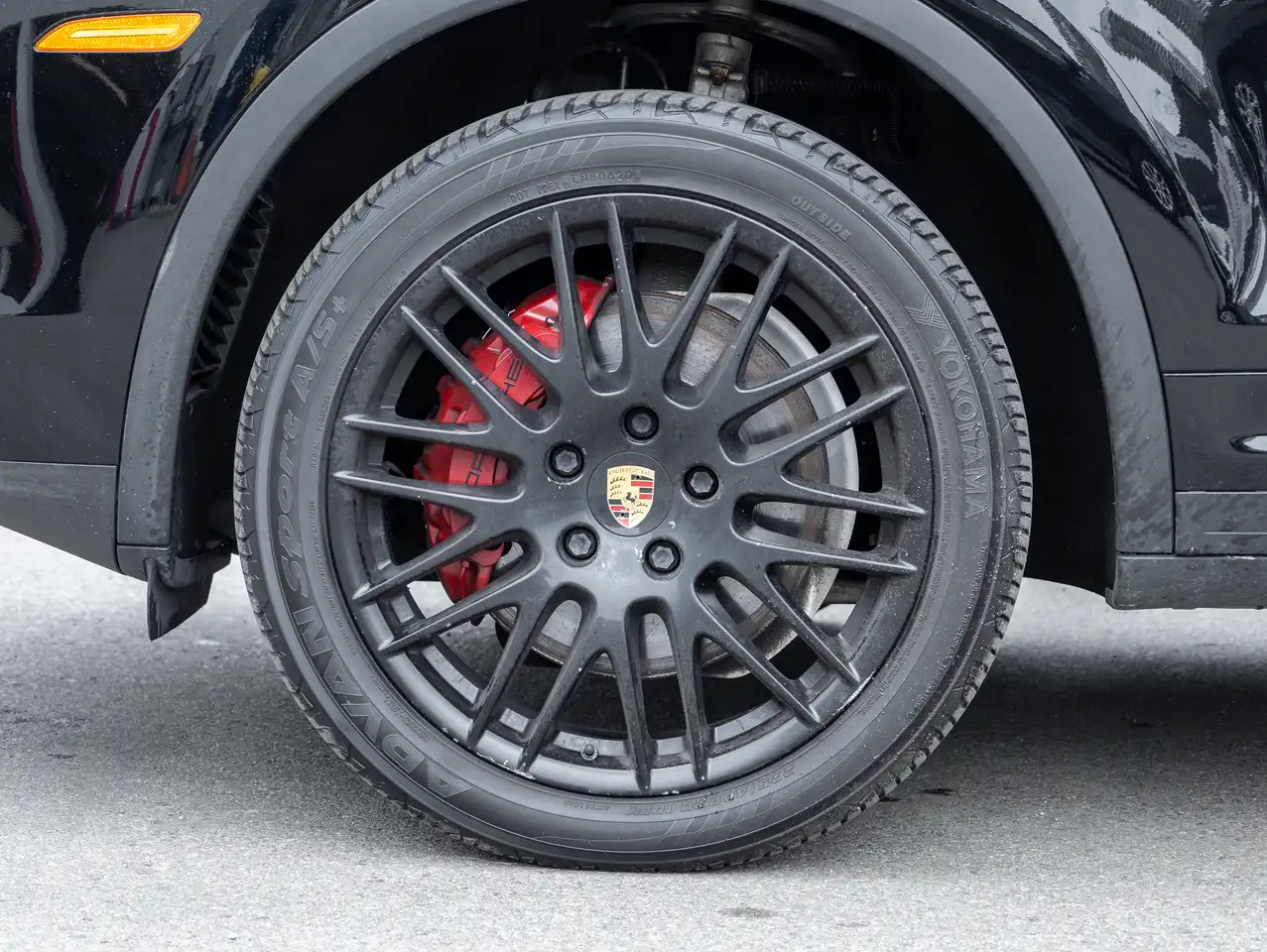 Porsche Cayenne снимка Porsche Cayenne