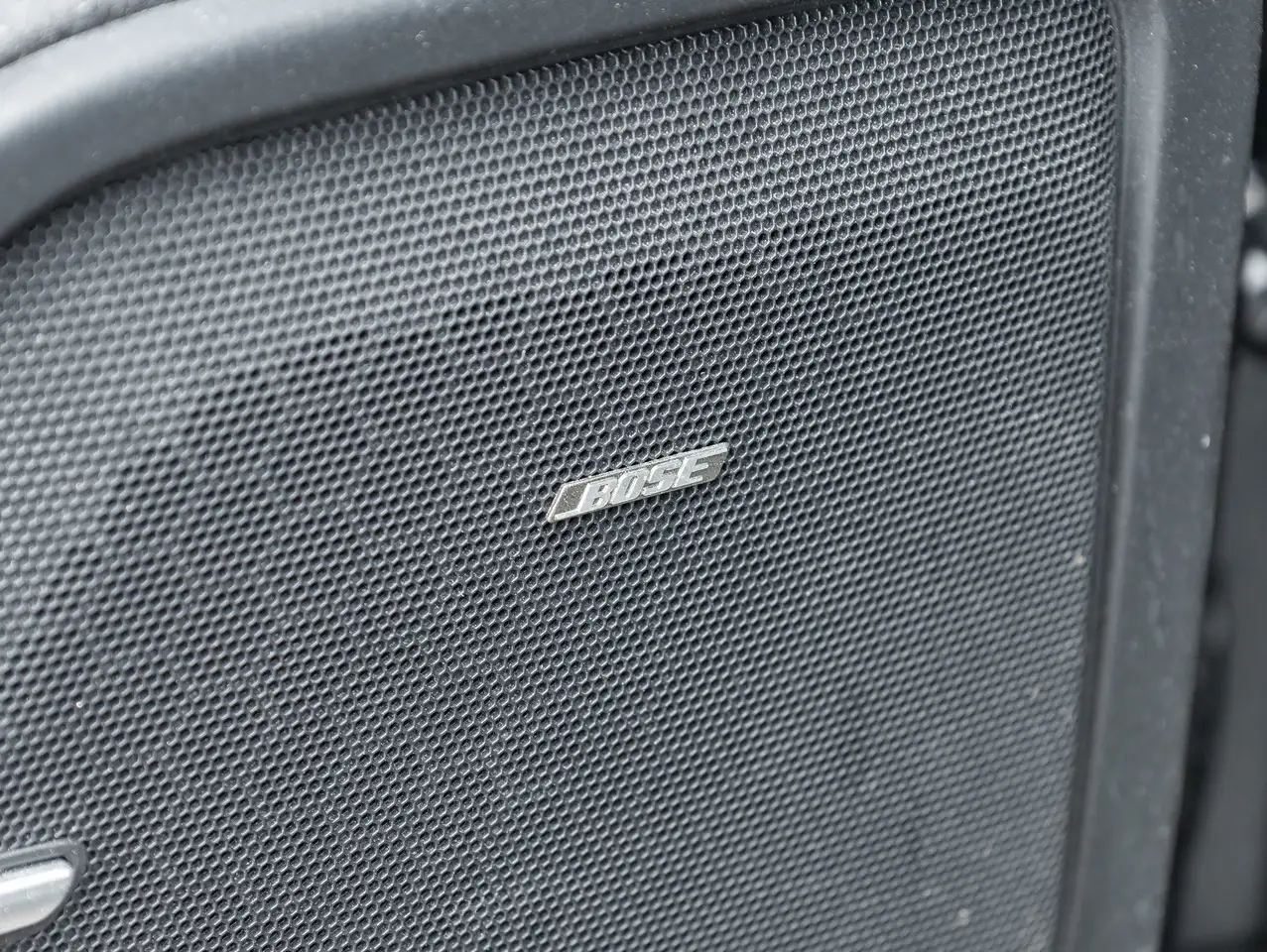 Porsche Cayenne снимка Porsche Cayenne