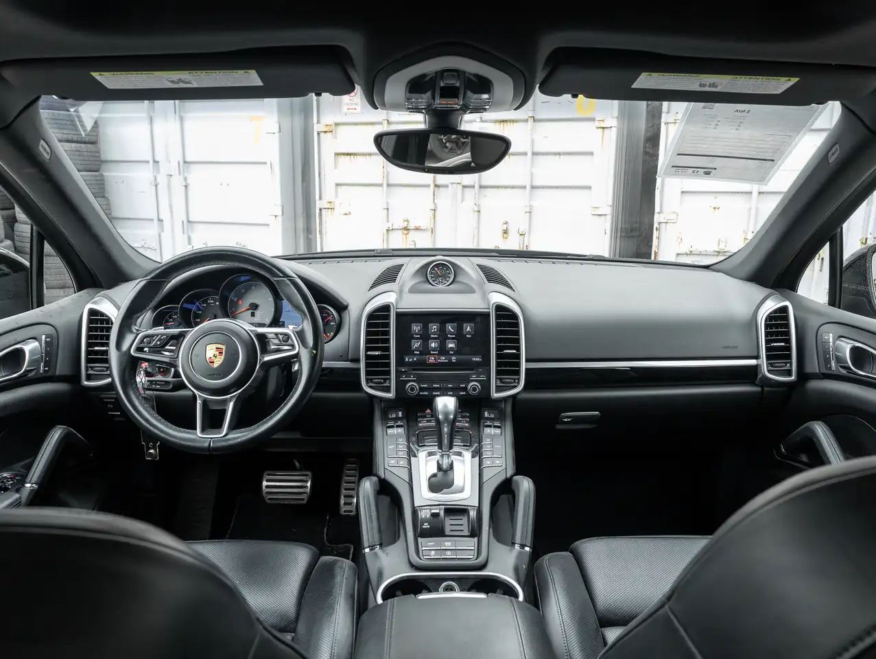 Porsche Cayenne снимка Porsche Cayenne