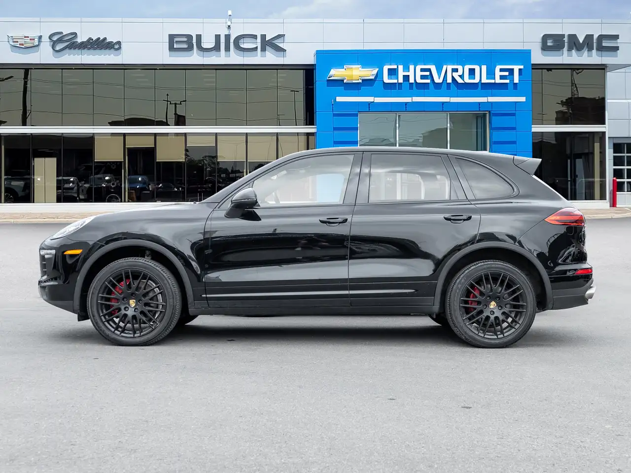 Porsche Cayenne снимка Porsche Cayenne