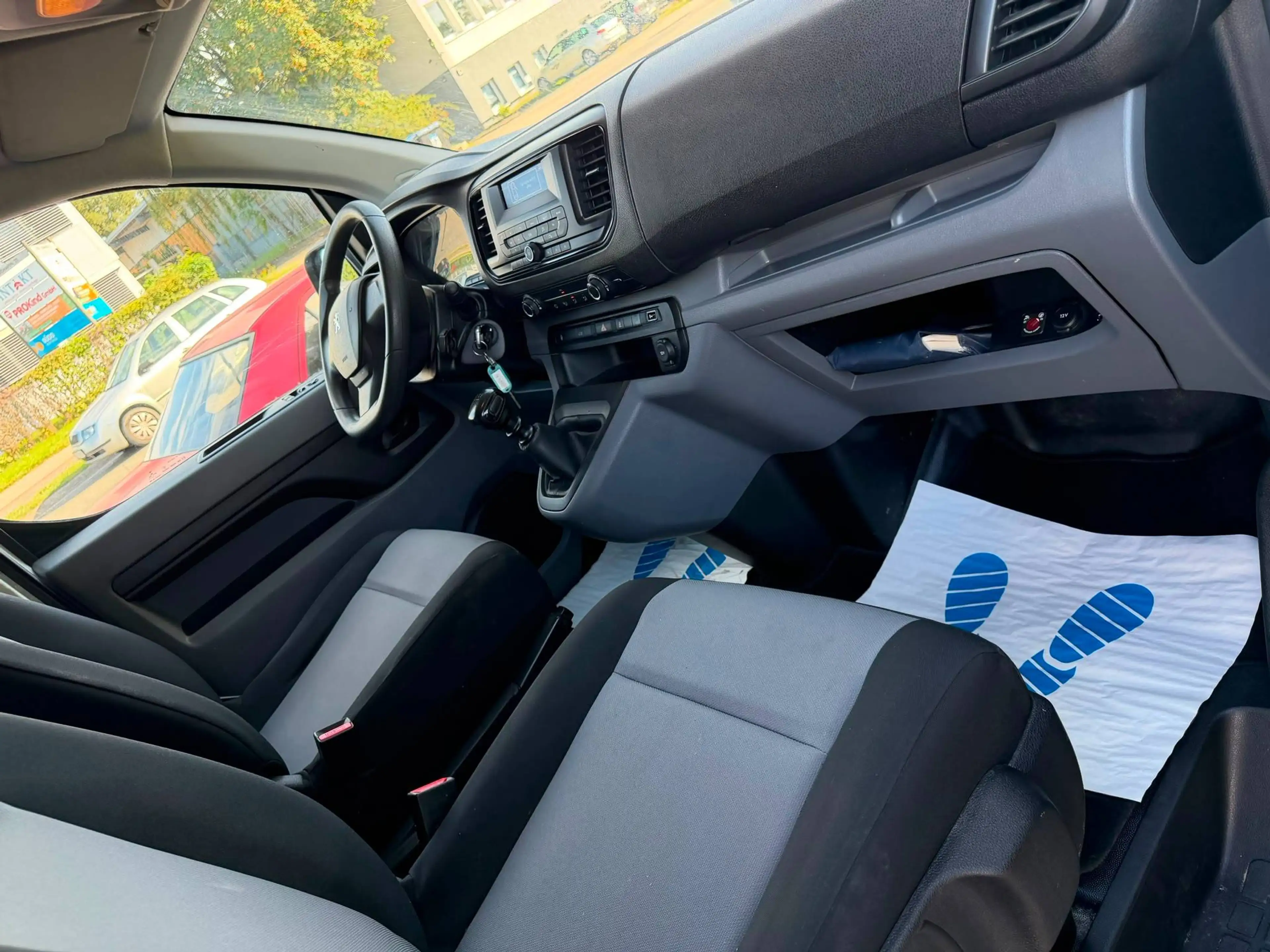 Peugeot Expert Pro L2 TÜV NEU — photo 11