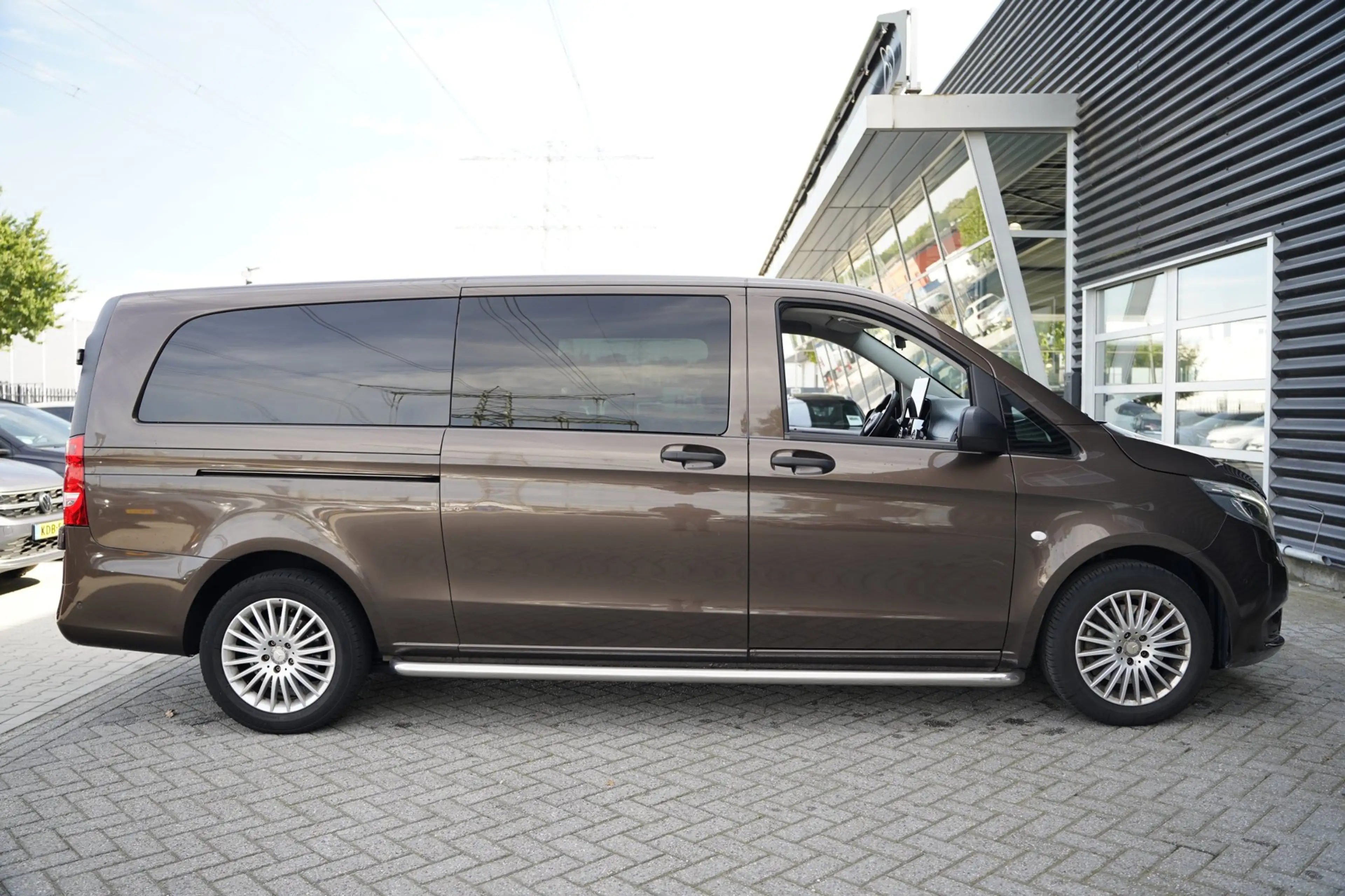 Mercedes-Benz Vito 119 CDI BlueTEC DCT Extra Lang DC Comfort Led Crui — photo 13