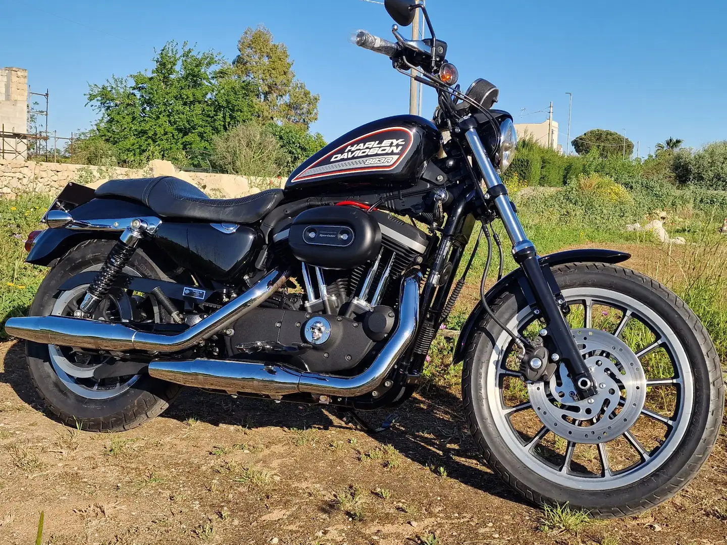Harley-Davidson Sportster 883 883R Noir - 1