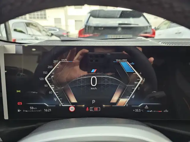 BMW 4 Series view 17