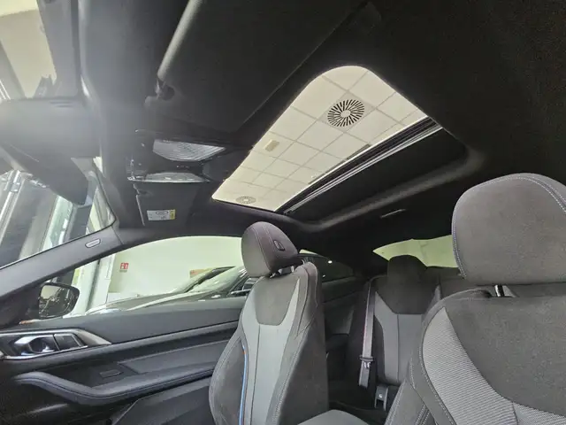 BMW 4 Series view 27