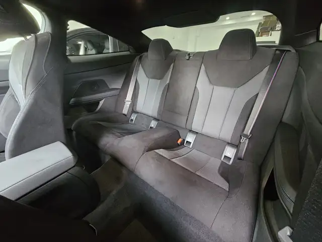 BMW 4 Series view 14