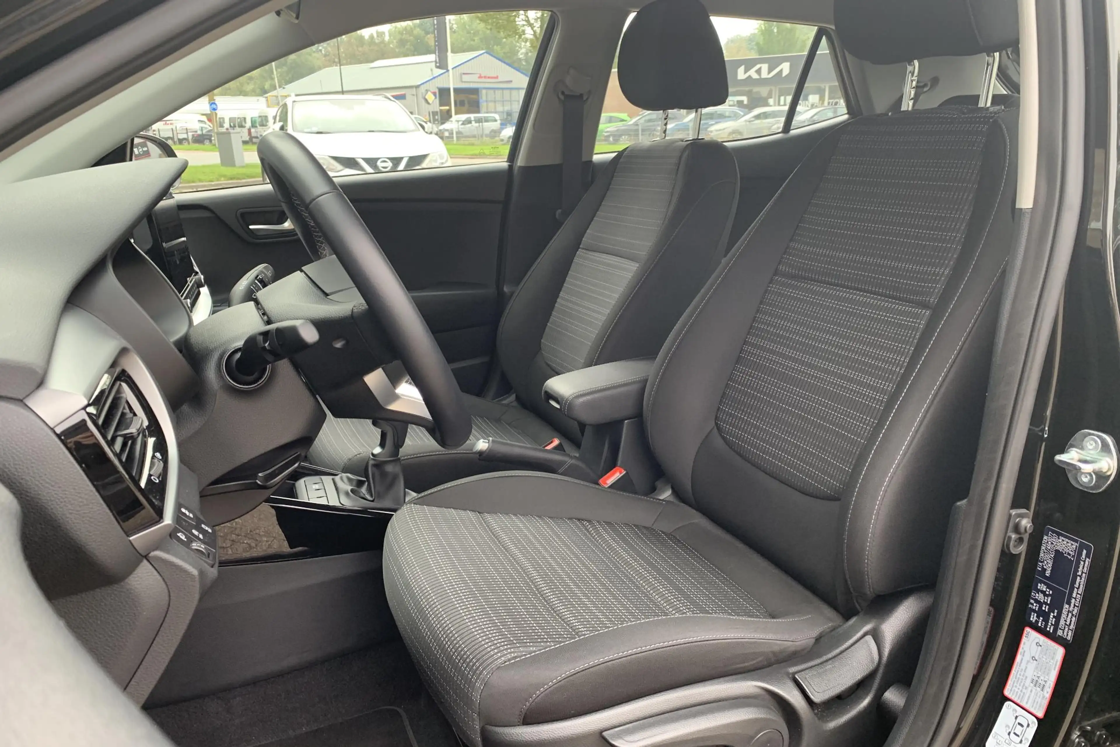 Kia Stonic 1.0 T-GDi MHEV DynamicLine Navigatie | Achteruitri — photo 9