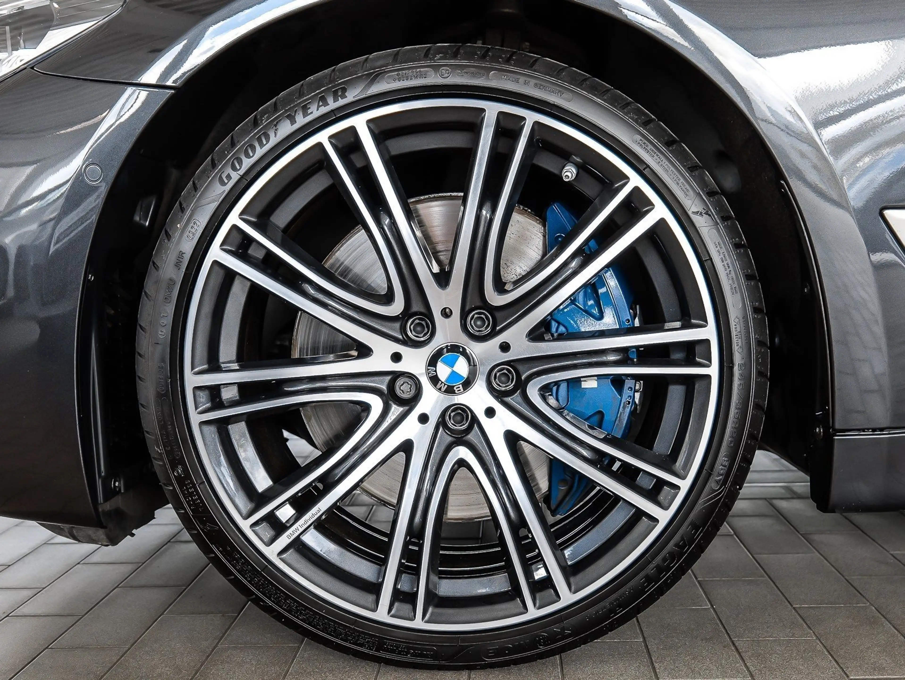 BMW 550 M550d xDrive Touring HeadUp Pano Sitzlüft. ACC — photo 4