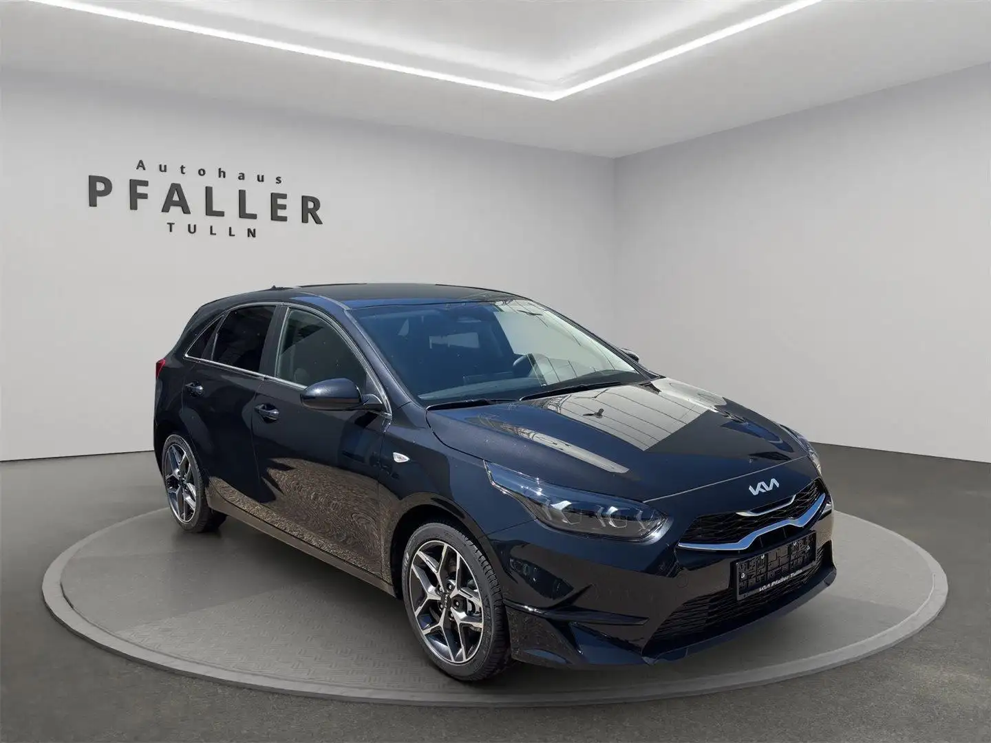 Kia Ceed / cee'd ceed 1,0 T-GDI GPF Silber +P2 Nero - 2