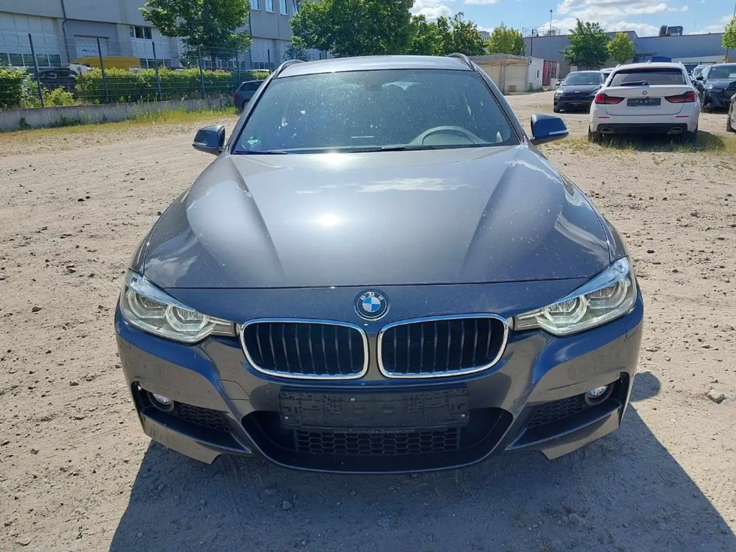 BMW 320 iA M-SPORT+LEDER+NAVI+LED+PDC+SHZ+MFL+AHK Gris - 2