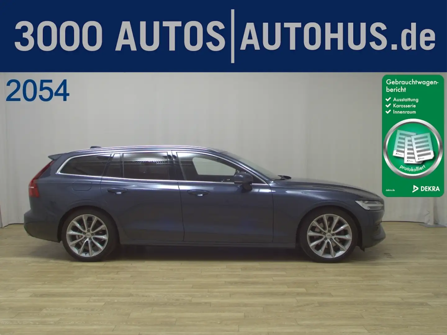 Volvo V60 B4 D AWD Momentum Navi Pano LED HuD H-K 360° Blau - 1