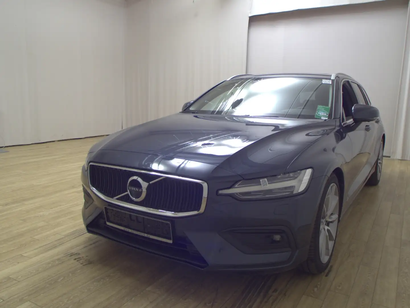 Volvo V60 B4 D AWD Momentum Navi Pano LED HuD H-K 360° Blau - 2