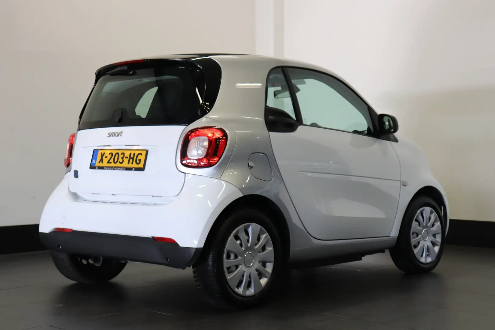 smart forTwo EQ Comfort 60KW | A/C Climate | Cruise | Stoel ver Weiß - 2