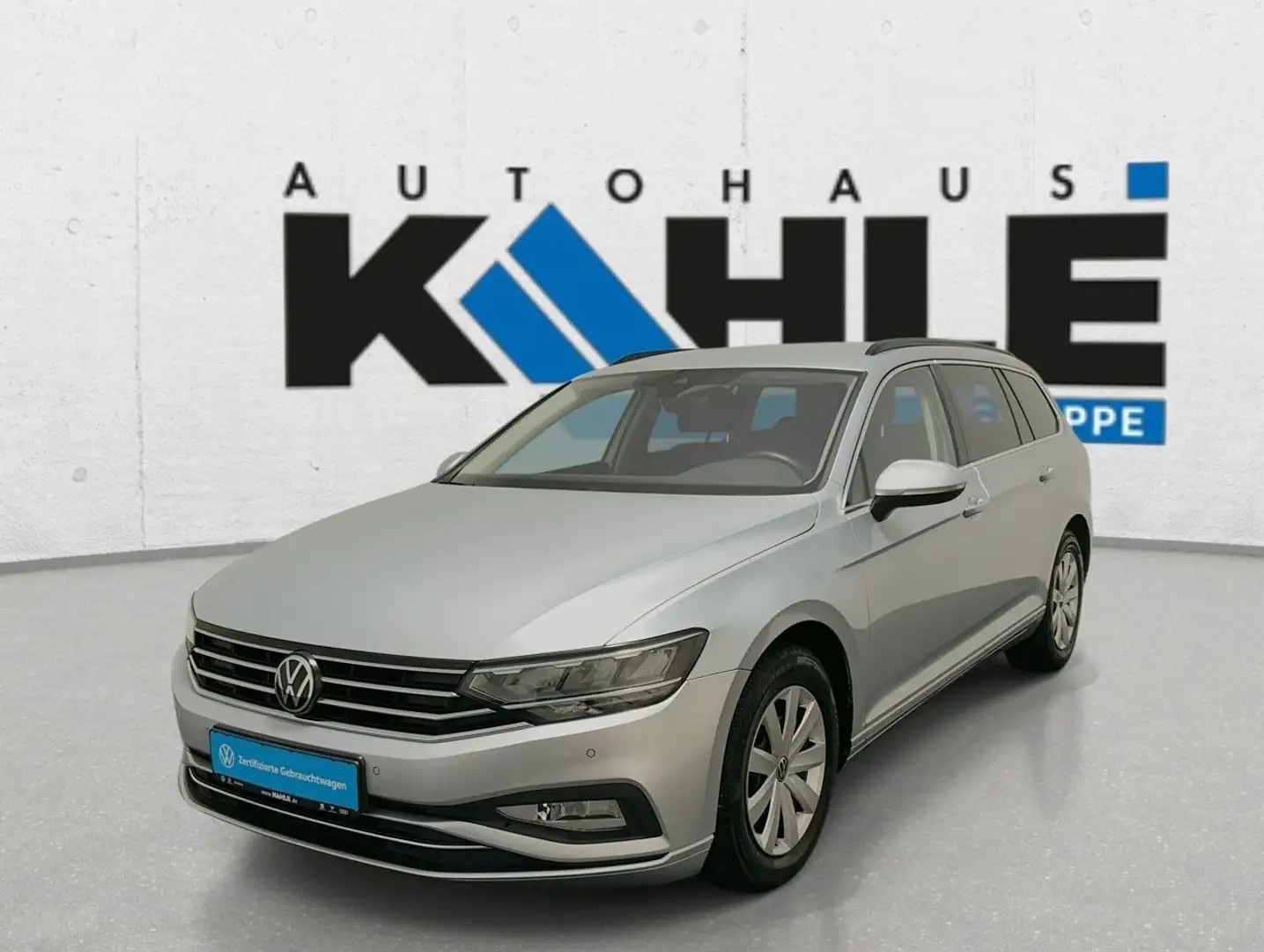 Volkswagen Passat Variant Business 2.0TDI DSG LED Navi PDC Silber - 2