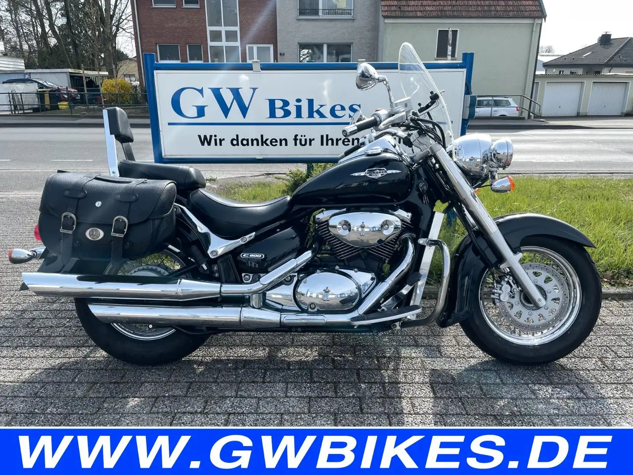 Suzuki VL 800