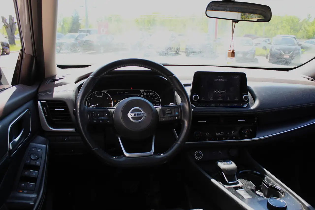 Nissan Rogue снимка Nissan Rogue