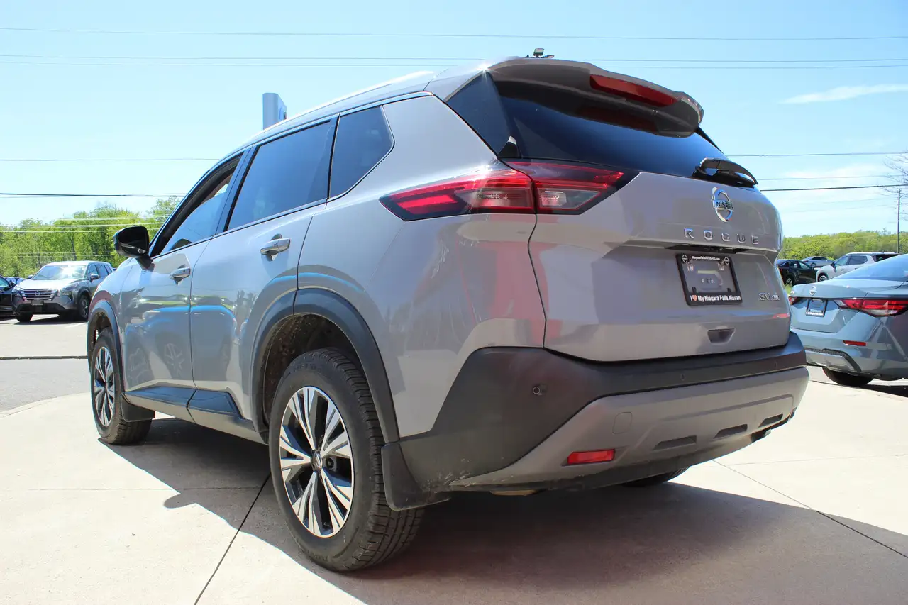Nissan Rogue снимка Nissan Rogue